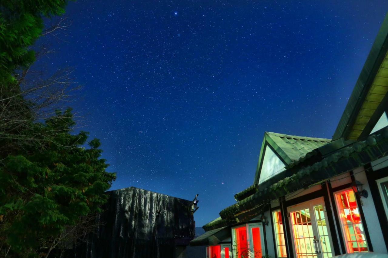 Cingjing Brilliant Twins Of Seattle Ren'ai Exterior foto